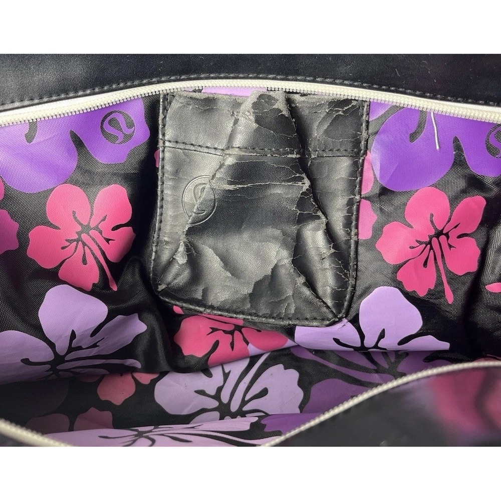 Lululemon Vintage Gym Weekend Bag Bowler Style Black White Floral Lining *Rare - Picture 11 of 16